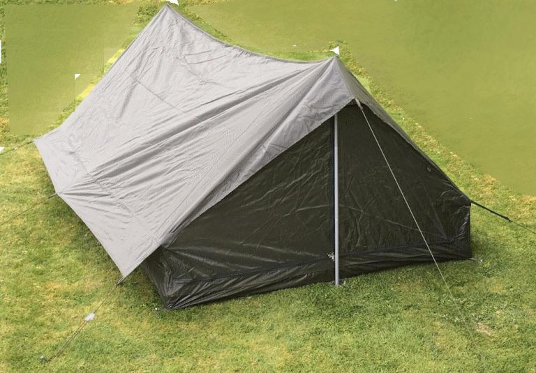 French Army 2-Man Military Tent Approx 2m (L) x 1.6m (H) x 1.2m (W ...